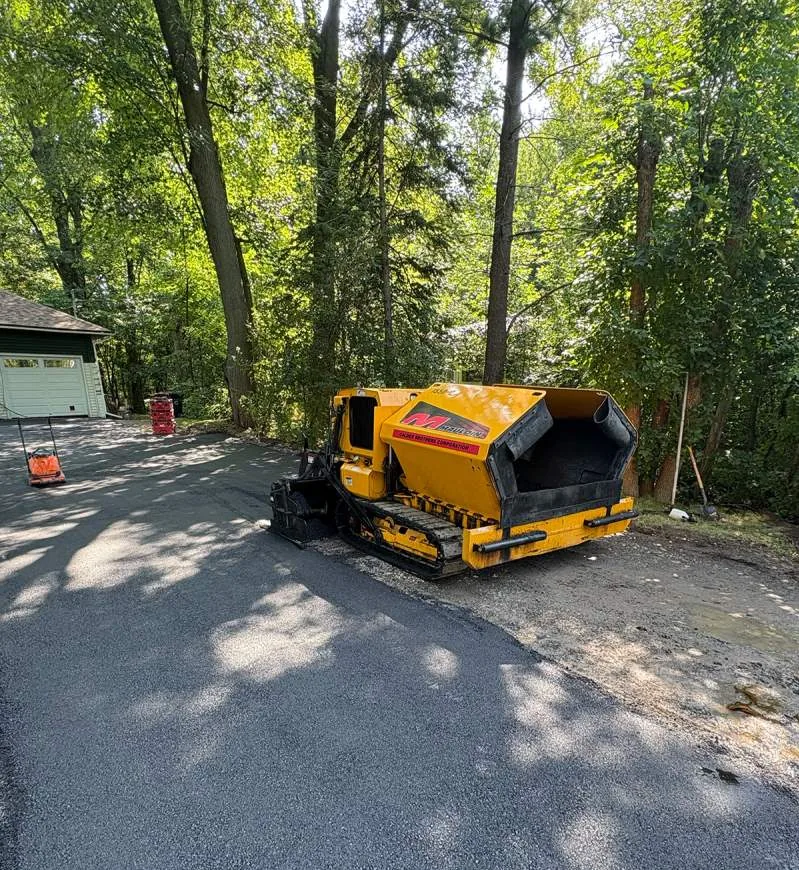 Asphalt resurfacing Boucherville Brossard